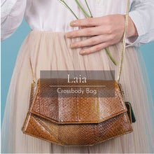 Load image into Gallery viewer, Luna Woven Tote Bag to accompany you in style on everyday errands, Sunday brunches and beach vacations | MAYU